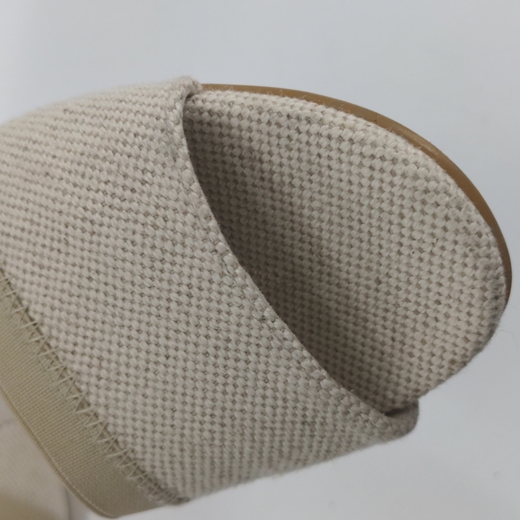 STUART WEITZMAN Canvas Flat Sandals - Picture 8 of 8